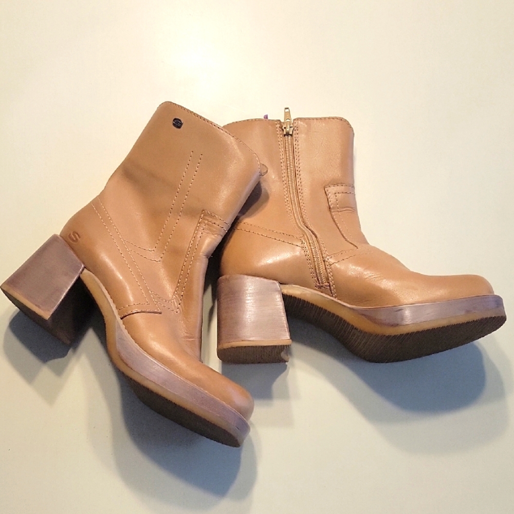 Skechers Y2K Vintage Chunky Boots 7.5